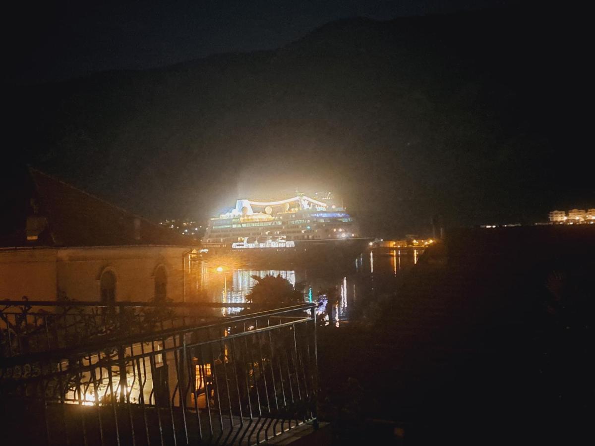 Apartmani F&M Kotor Exteriér fotografie