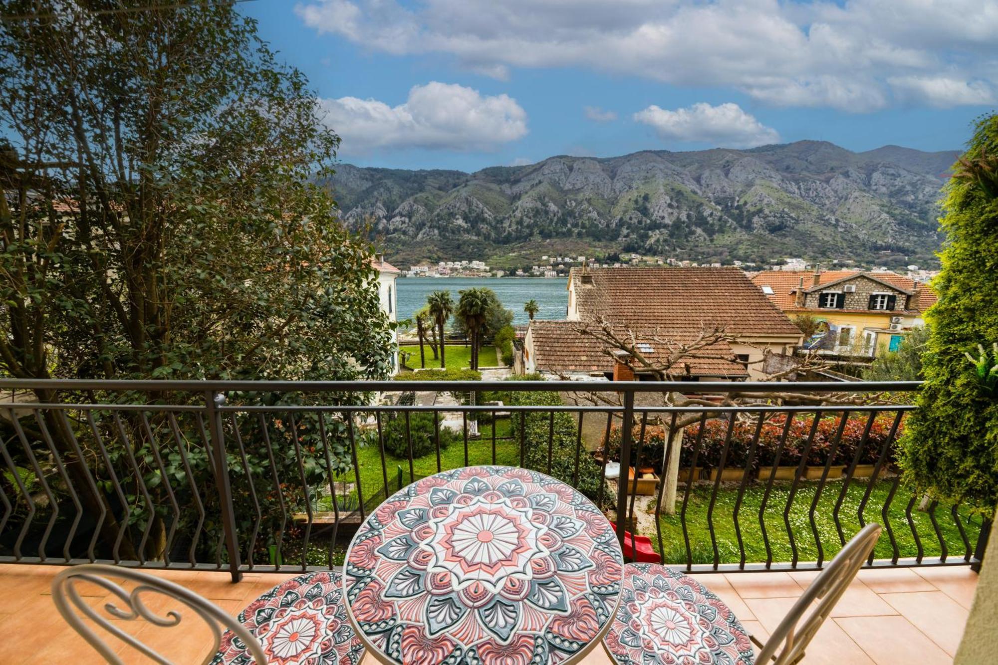 Apartmani F&M Kotor Exteriér fotografie
